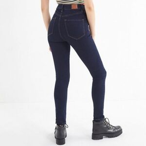 BDG Twig High-Rise Dark Wash Jeans Size 27